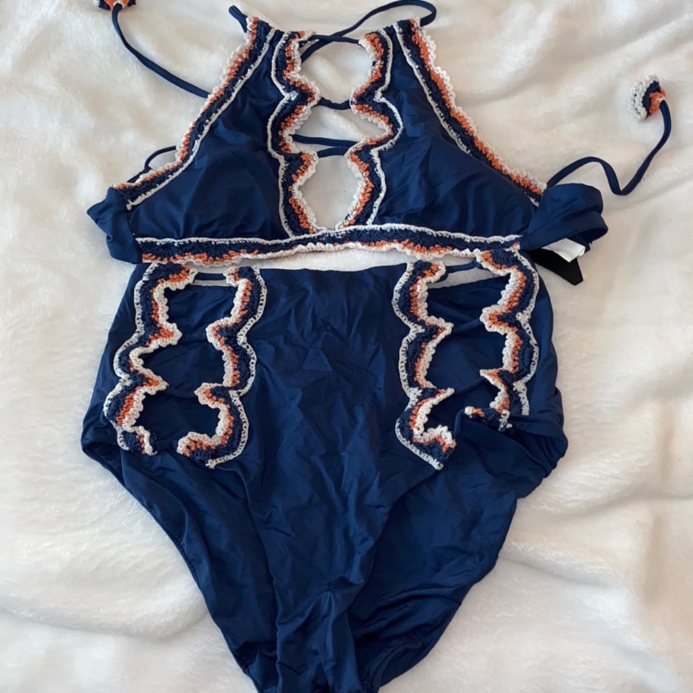 High waisted bikini